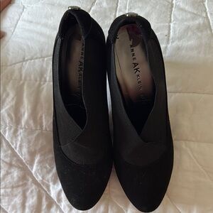 Anne Klein Black Textured Heels